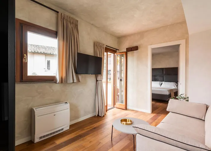 Residenza Leutari Гостевой дом Рим