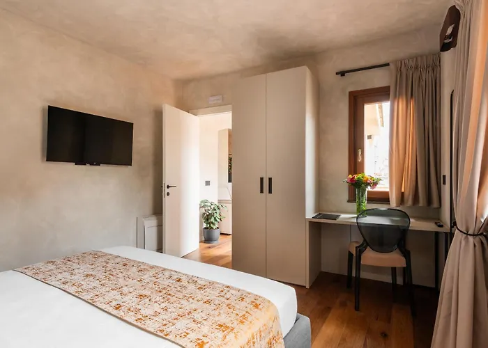 Гостевой дом Residenza Leutari Рим