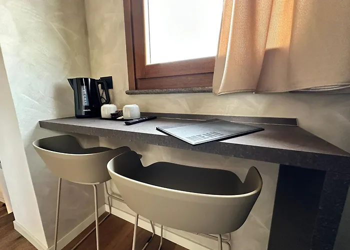 Residenza Leutari 4* Рим